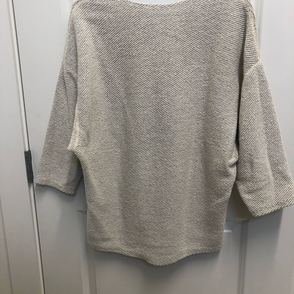 Pullover - Picture 2 of 3